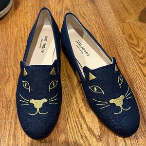 Adorable blue denim kitty shoes.  Never worn.